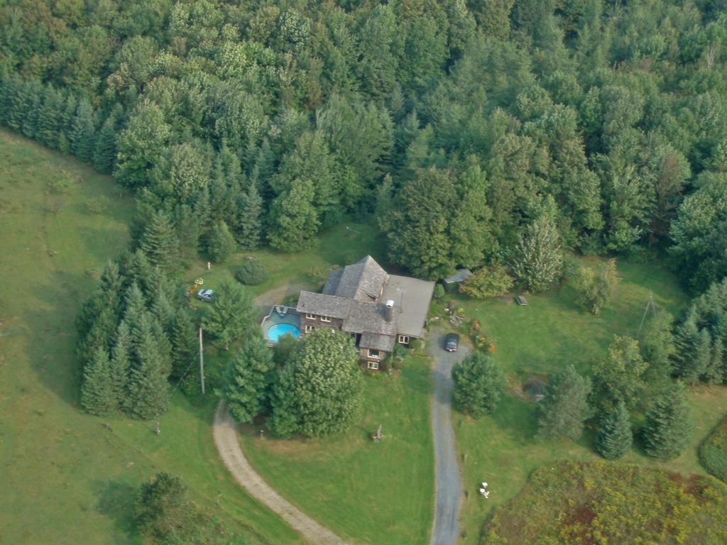 B&B Pinorama Сътън Екстериор снимка